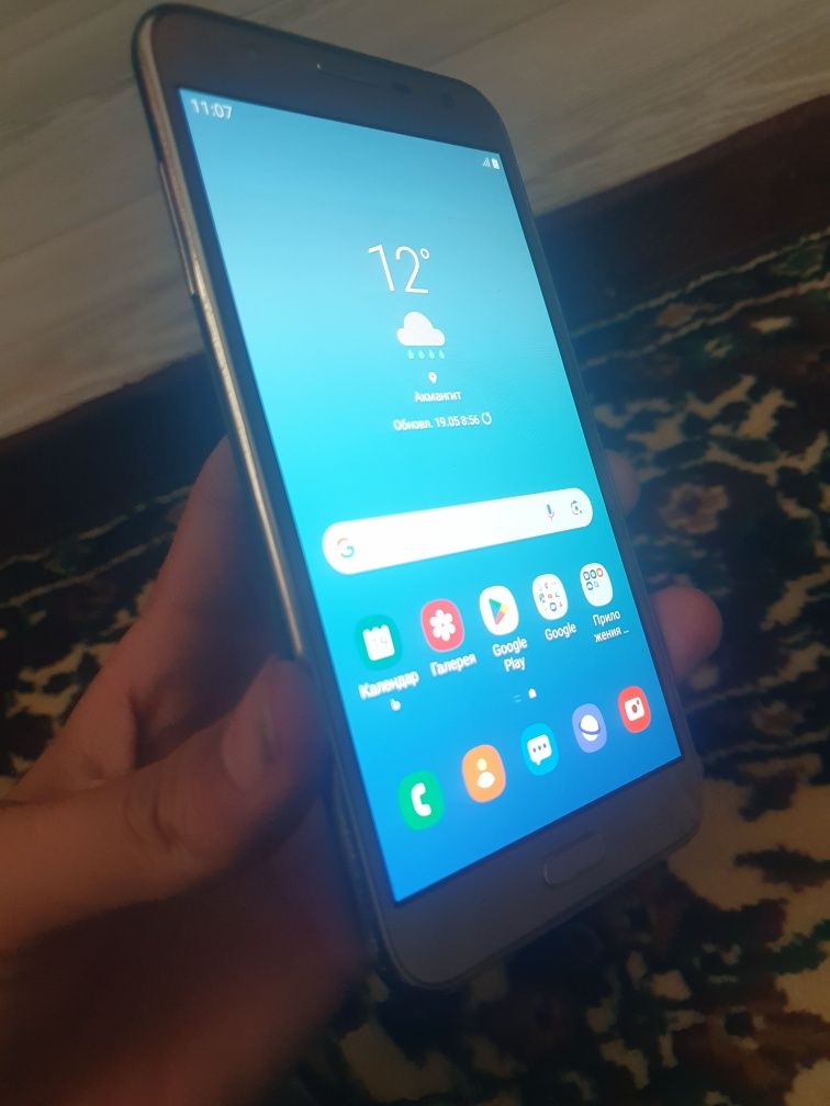 Срочно Samsung j7 neo  идеал