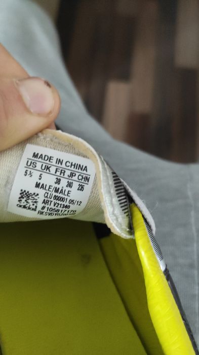 Adidași sală mărimea 38