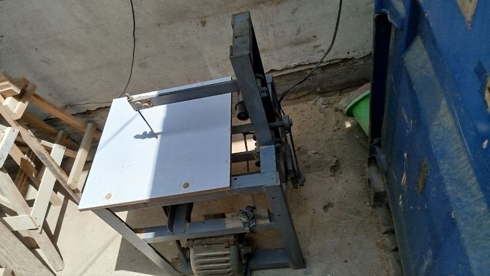 Istanok Lobzik sotiladi