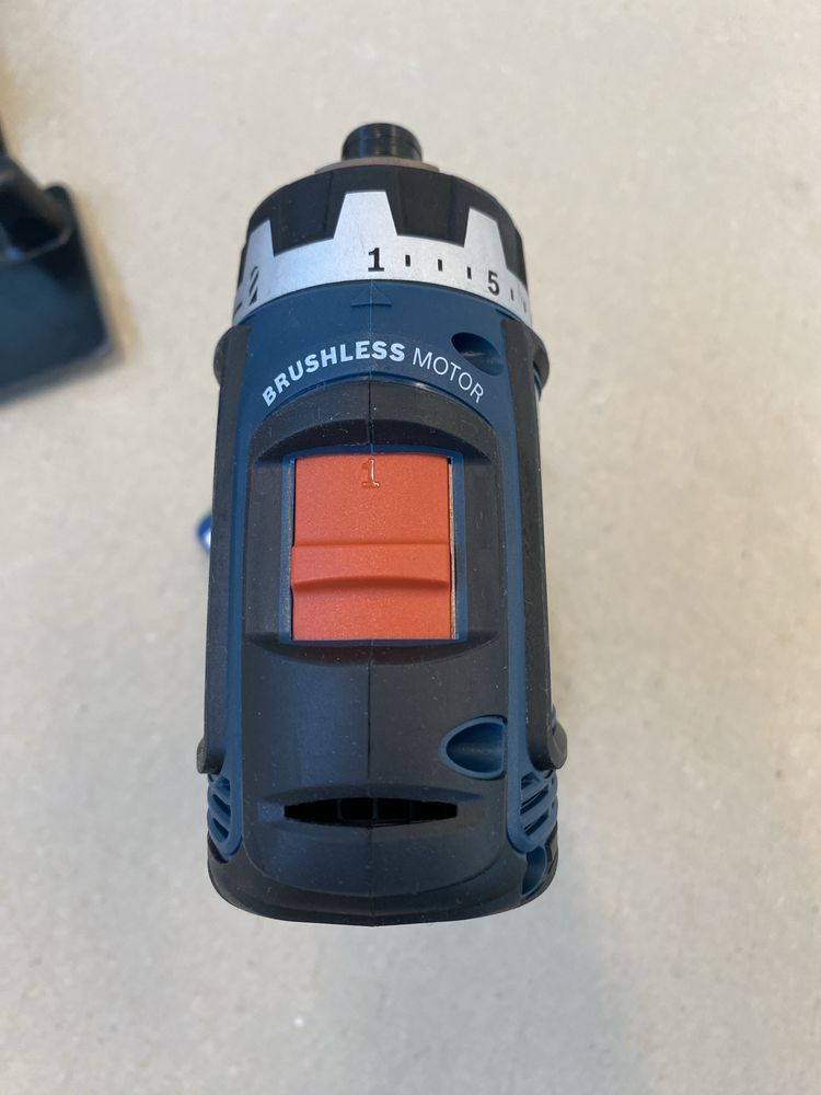 Акумулаторен винтоверт Bosch GSR 18V-90 FC с приставки