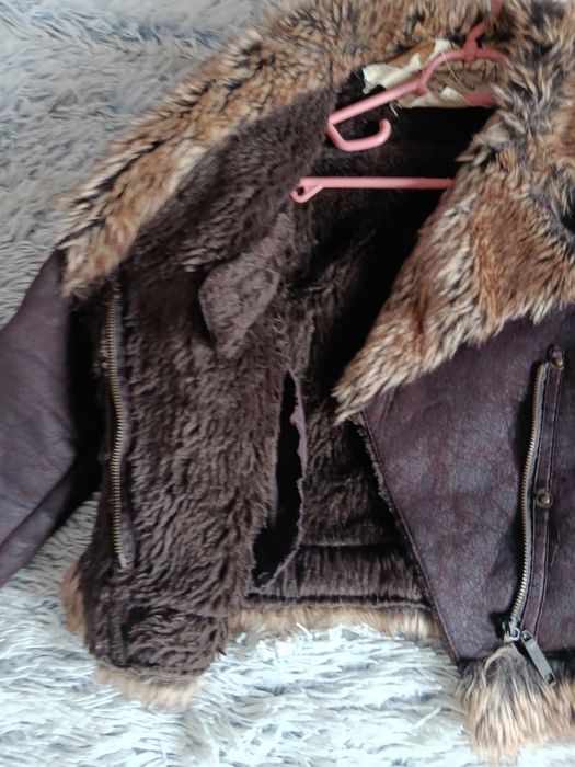 Велурено яке,много запазено