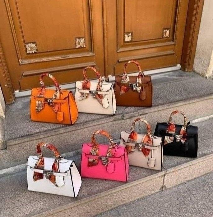 Genti dama,medium Kelly,dimensiune nuanțe, France,saculet, etichetă