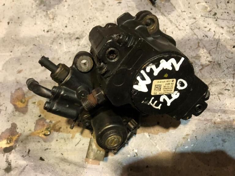 Pompa injectie Mercedes CLS (2011->) [C218] w218 2.2 cdi a6510700301