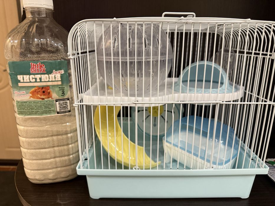 Клетку для хомячка