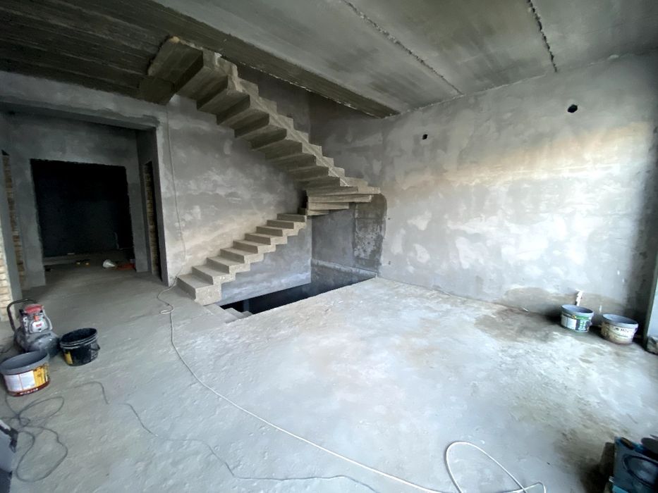 Izza uy karopka hovli sotladi