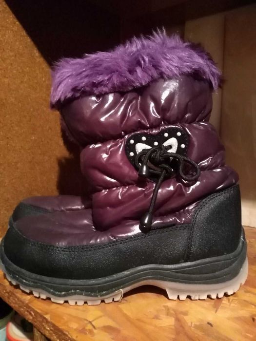 Апрески -много топли обувки,