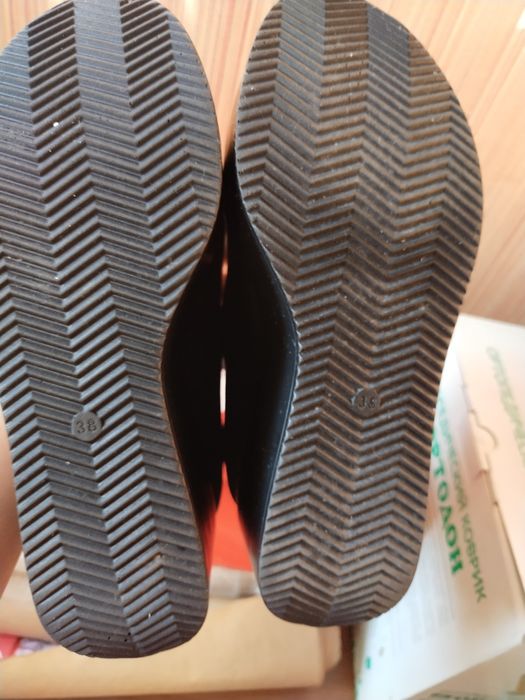 Продам туфли 38р