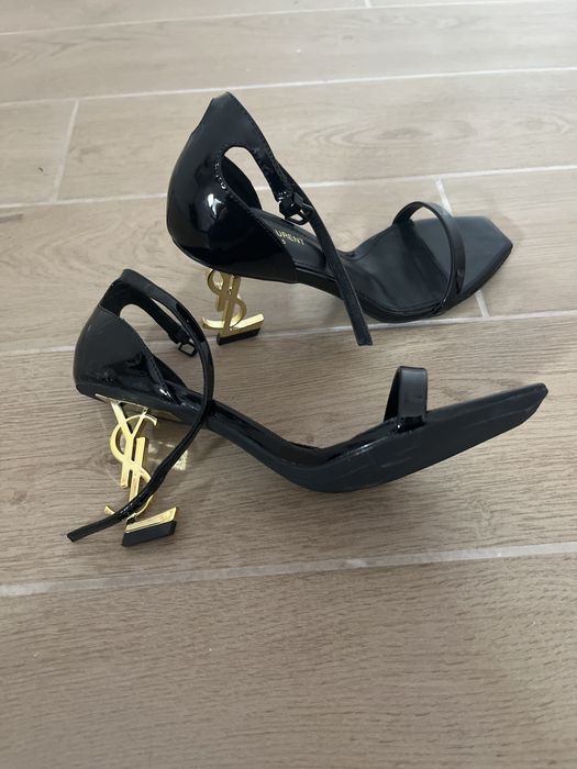 tocuri YSL originale marimea 38