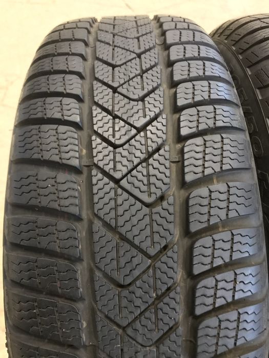 Set Anvelope Cauciucuri ca NOI Pirelli 205 50 R17 M+S Originale