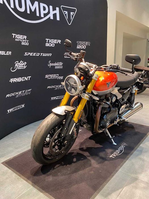 Motocicleta Triumph Speed Twin 1200 RS Second 2025 | Rate | Leasing