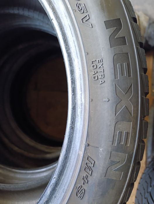 Anvelope de iarnă 225 45 18 și 245 40 18 Nexen dot 2020