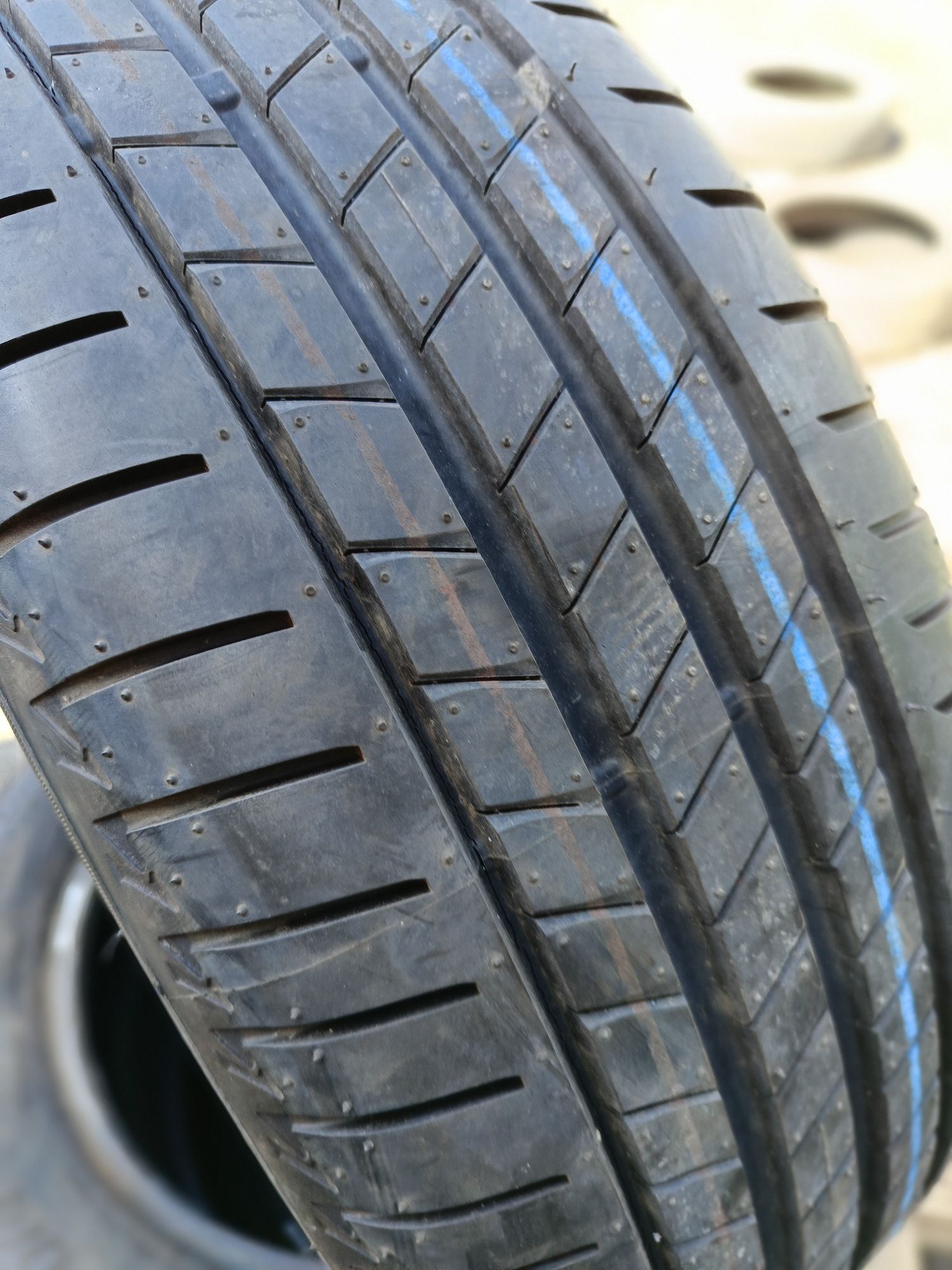 НОВИ летни -16цола -195/55-1бр.-85лв."BRIDGESTONE"