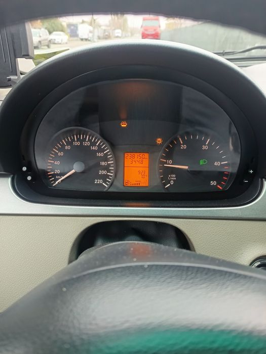 Mercedes Viano An 2008