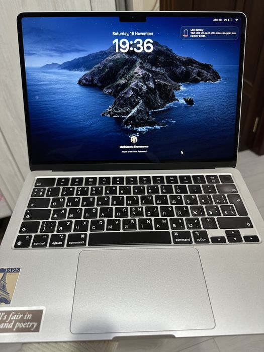 Macbook air M3 8/256