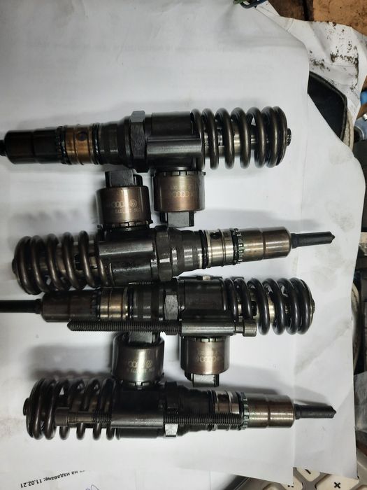 дюзи за VW PASSAT ,golf5 audi 2.0 TDI  140