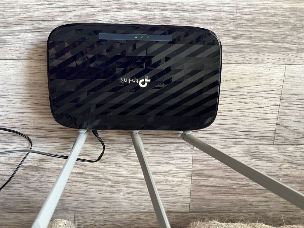 Продам Wi-Fi роутер TP-LINK Archer C20 AC750