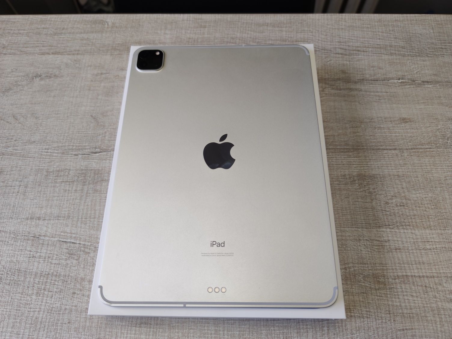 iPad Pro 11-inch 2nd gen 512GB Wi-fi Cellular Magic Keyboard