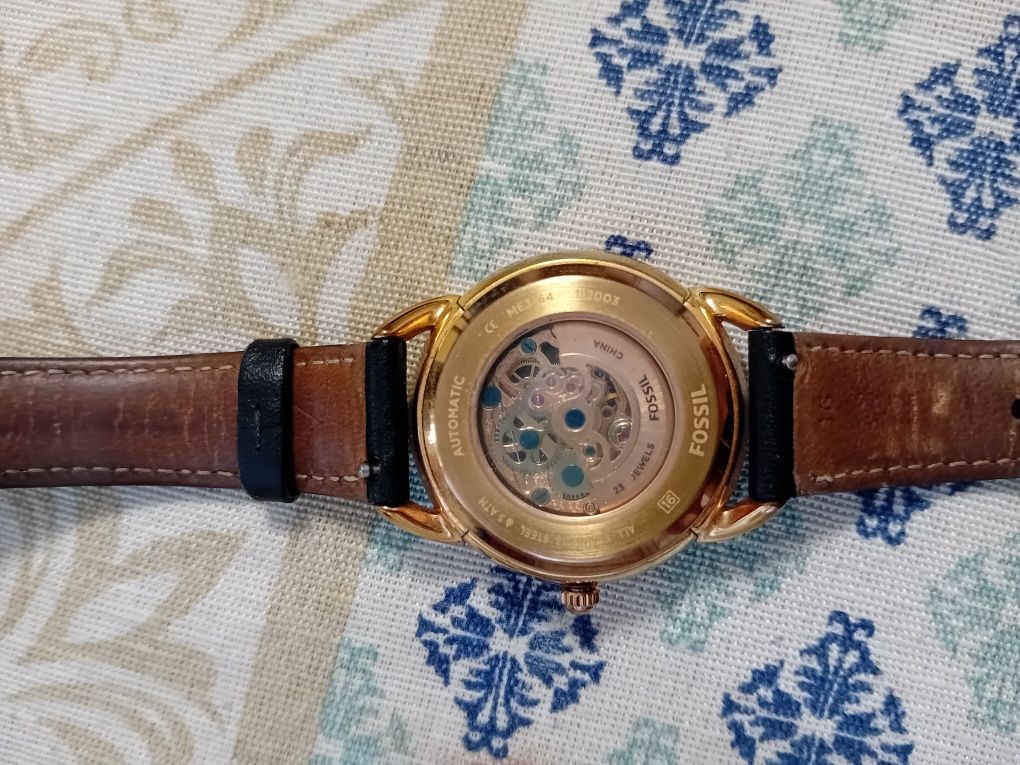 Дамски автоматик Fossil