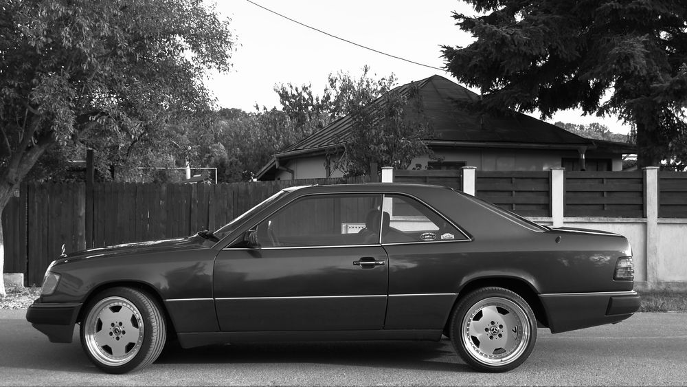 Mercedes Benz  w124 coupe