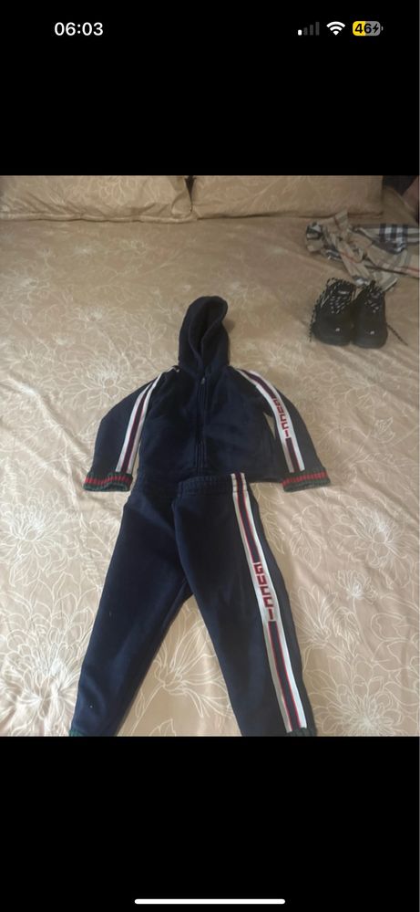 Trening Gucci copii varsta 18-24 luni in stare buna original
