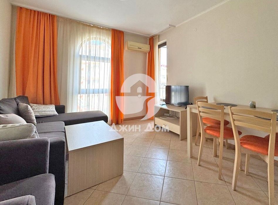 Продава се Двустаен апартамент в к.к. Слънчев бряг - 55 кв.м за 821 €/кв.м - Снимка #2