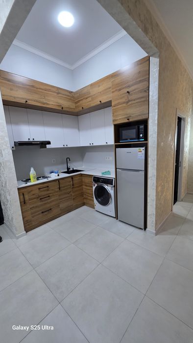 Аренда навастройка 1.хонали медгородок янги ташми 200 ,м,