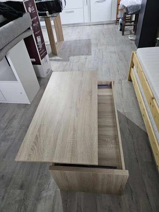 Vând măsuță de culoare Sonoma