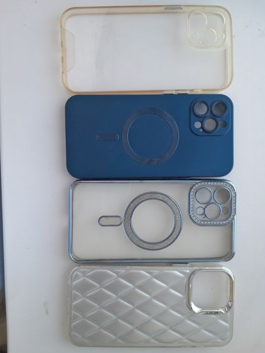 Продам чехлы на айфон 12про макс