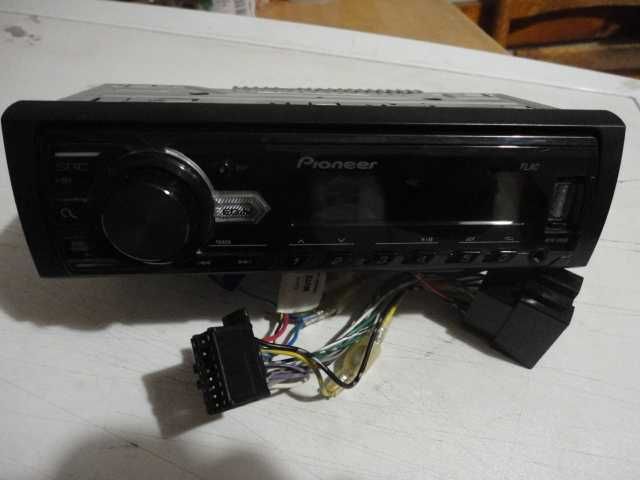 авто MP3 плеър PIONEER MVH-09UB - 55 лв.