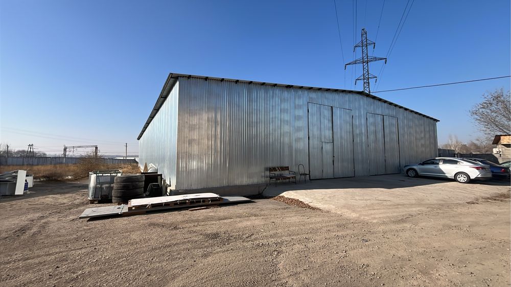 Сдаются в аренду ком помешение и склады