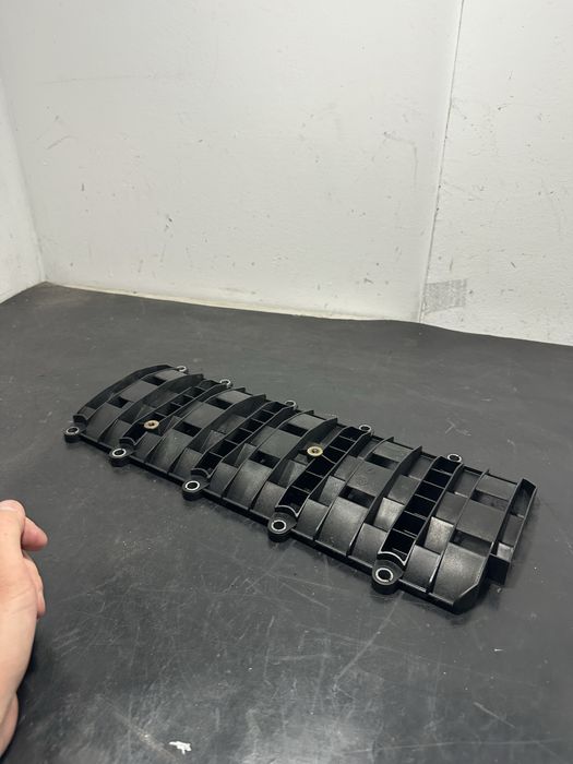 Capac deflector ulei BMW Seria 5 E60 530d 525d X5 E70 X5 E53 X3E83 E90