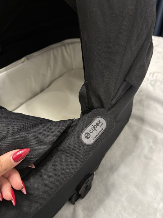 Cybex Cot S Lux Black кош за новородено