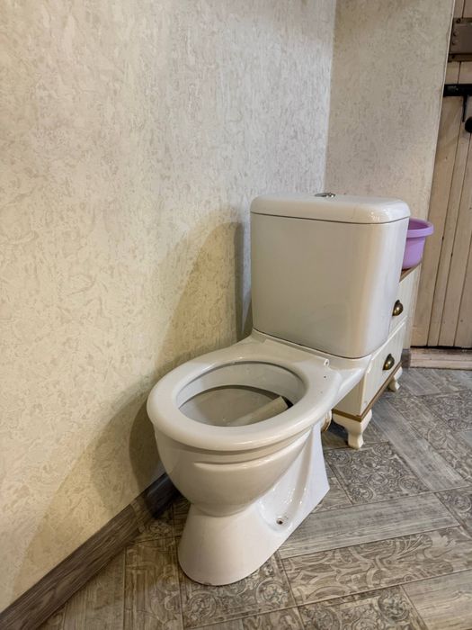 Унитаз, хорошее состояние