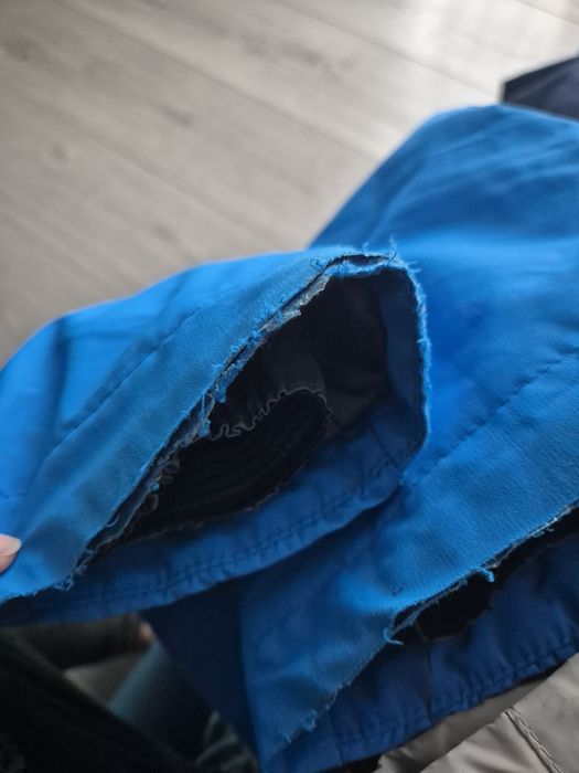 Combinezon schi MC Kinley, marime 110, potrivit pt 5-6 ani.