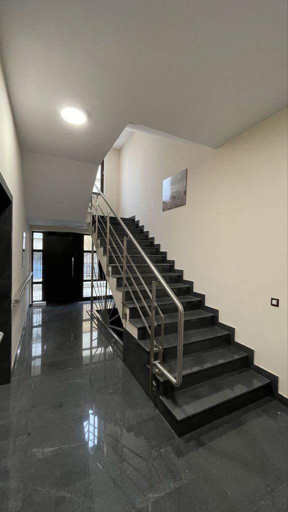 Продава се Мезонет в София, Карпузица - 231 кв.м за 1667 €/кв.м - Снимка #3