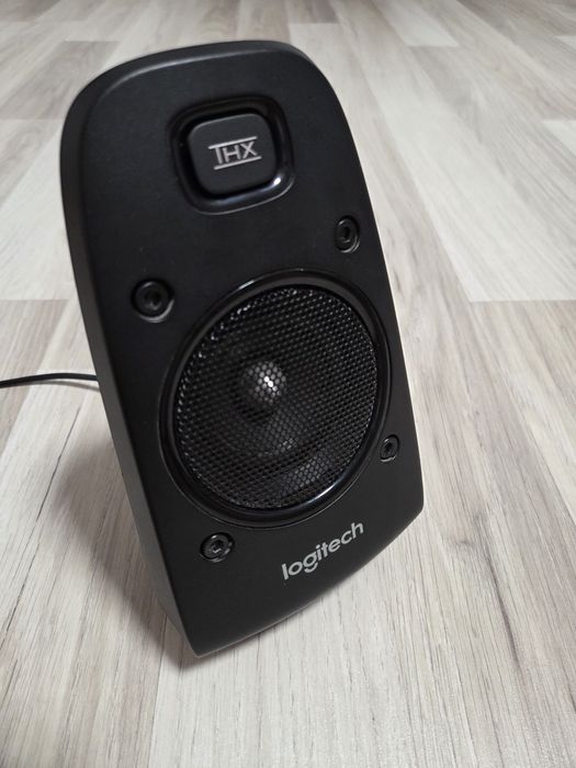 Satelit Logitech z623