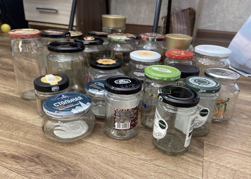 Банки с крышками