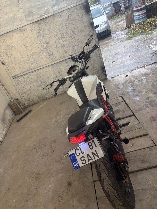 Vand sau schimb Benelli BN125