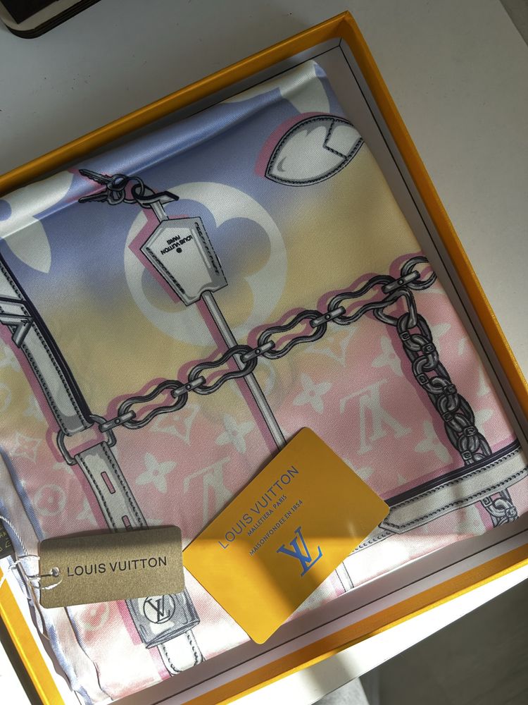 Платок louis Vuitton