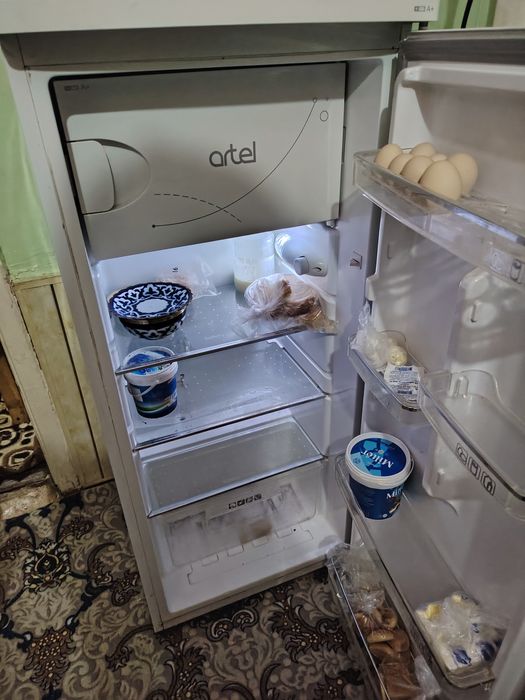 Xoladelnik Sotiladi Artel Holati yaxshi yangiday