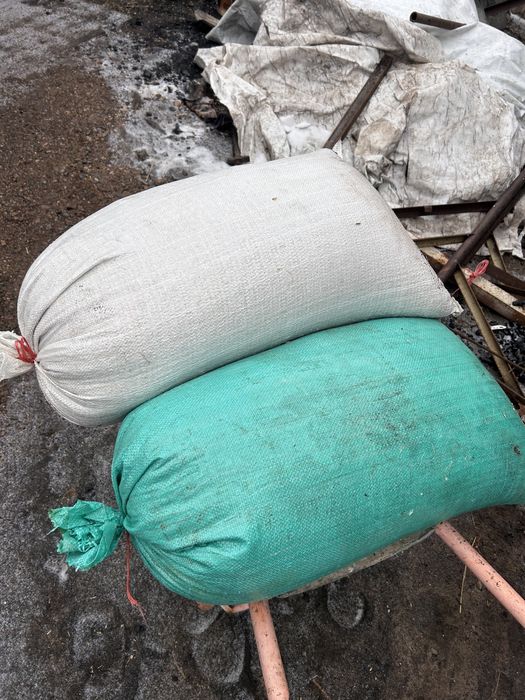 Продам Ячьмень в мешках