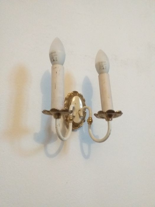 Vînd candelabru si 4 aplice