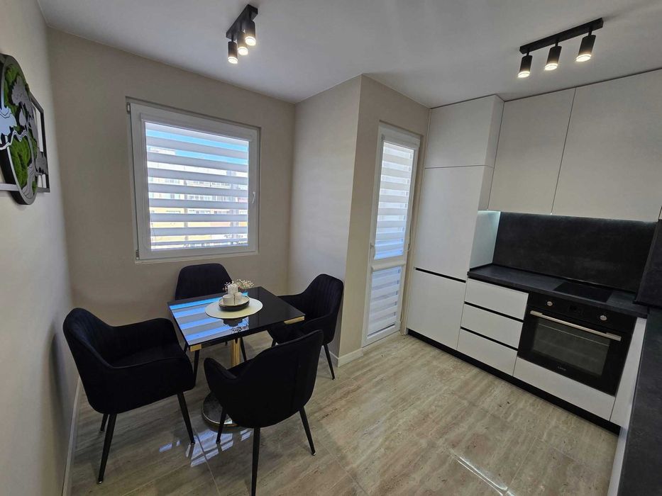 Продава се Четиристаен апартамент в Стара Загора, Зора - 96 кв.м за 1230 €/кв.м - Снимка #1