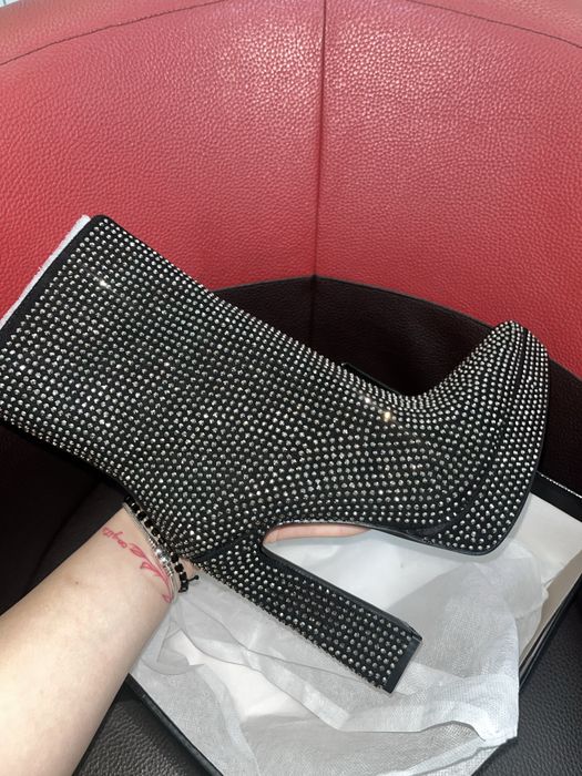 НОВИ боти с камъни