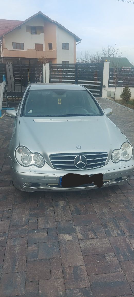 Vand Mercedes c200