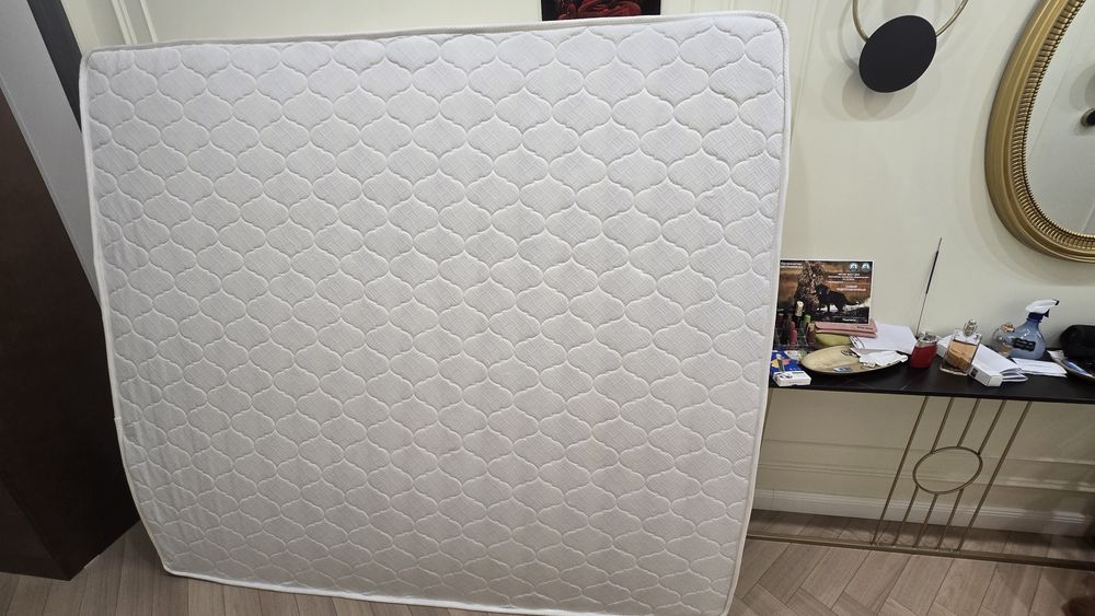 Продам матрас 180×200