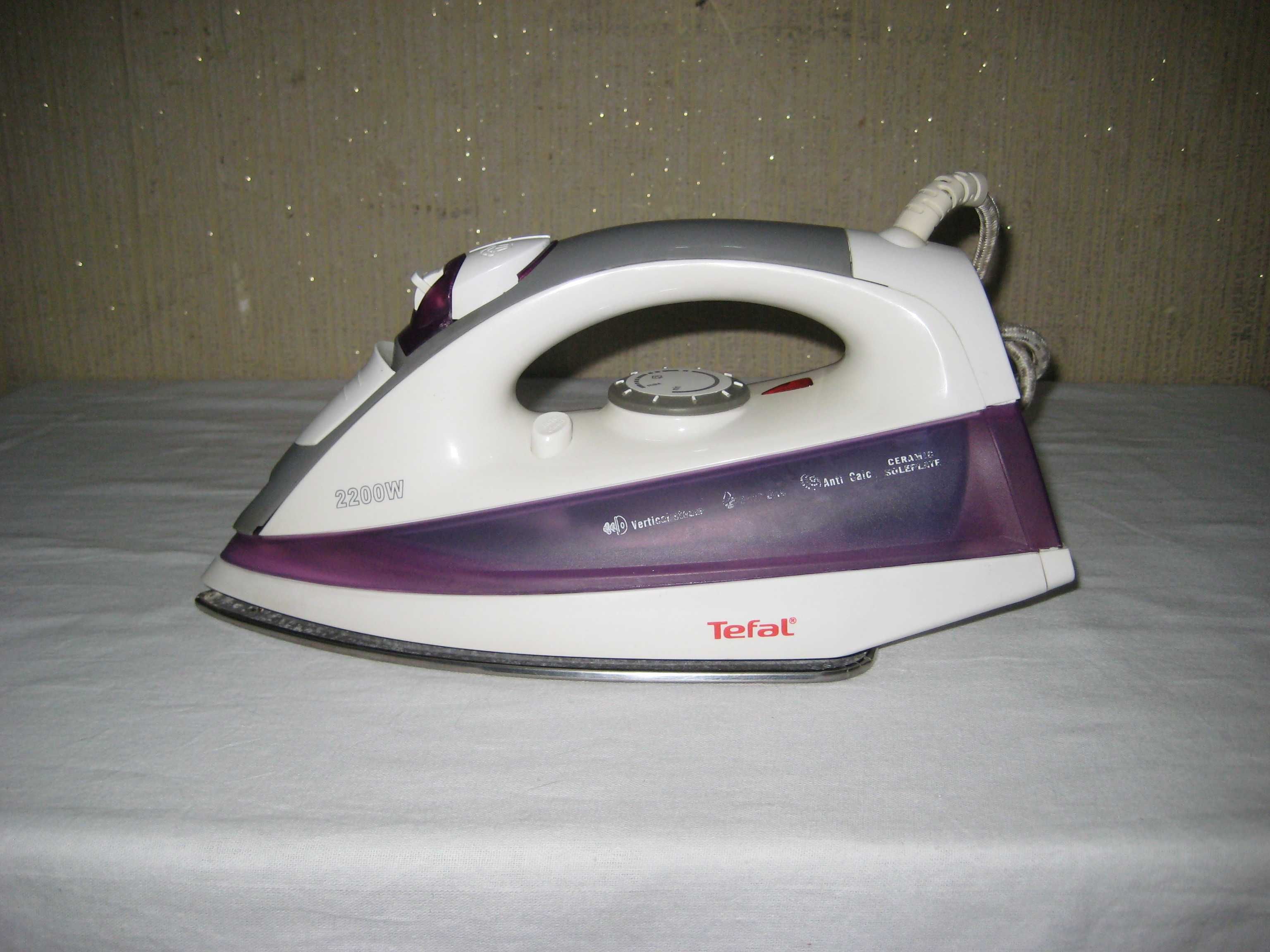 Утюг Tefal 2200W харошим рабочим состоянии!
