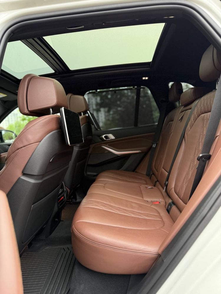 BMW X5 xDrive M50i