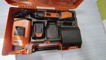 Se vinde multimaster Fein cu doi acumulatori de  4  Ah .. cu 14 v..