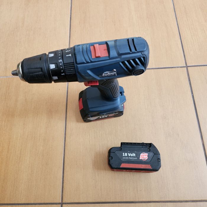 Masina de gaurit/însurubat professionala Bosch GSB 18V-21